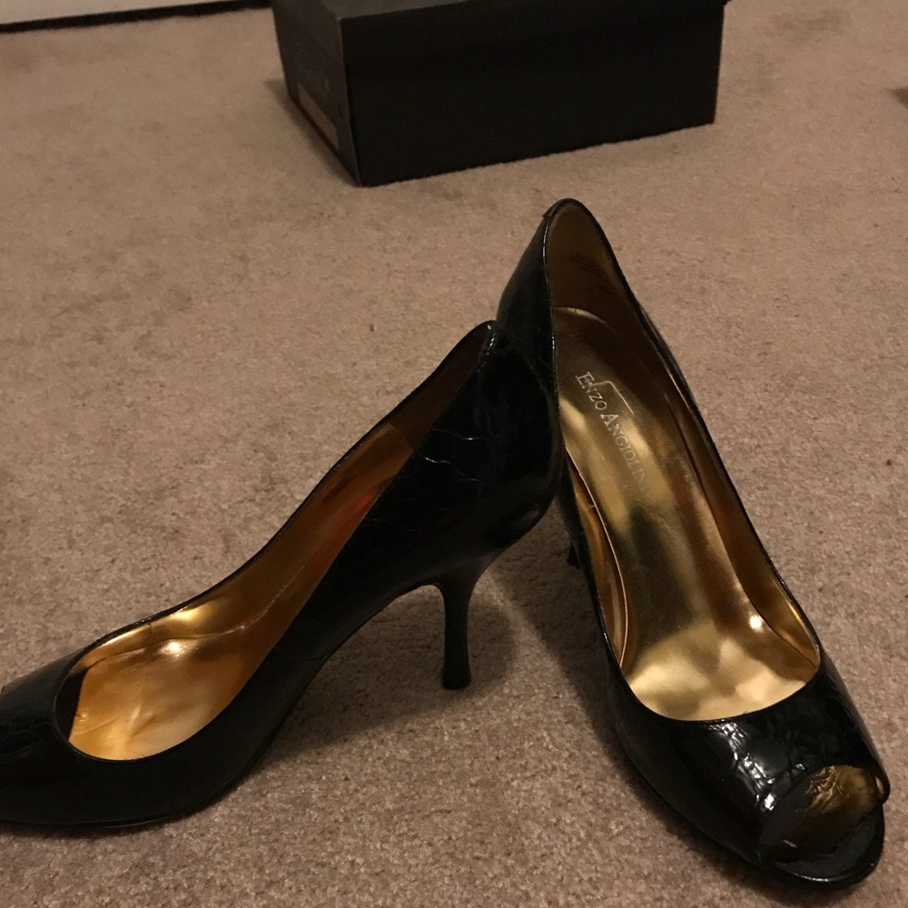 Black peep toe heels